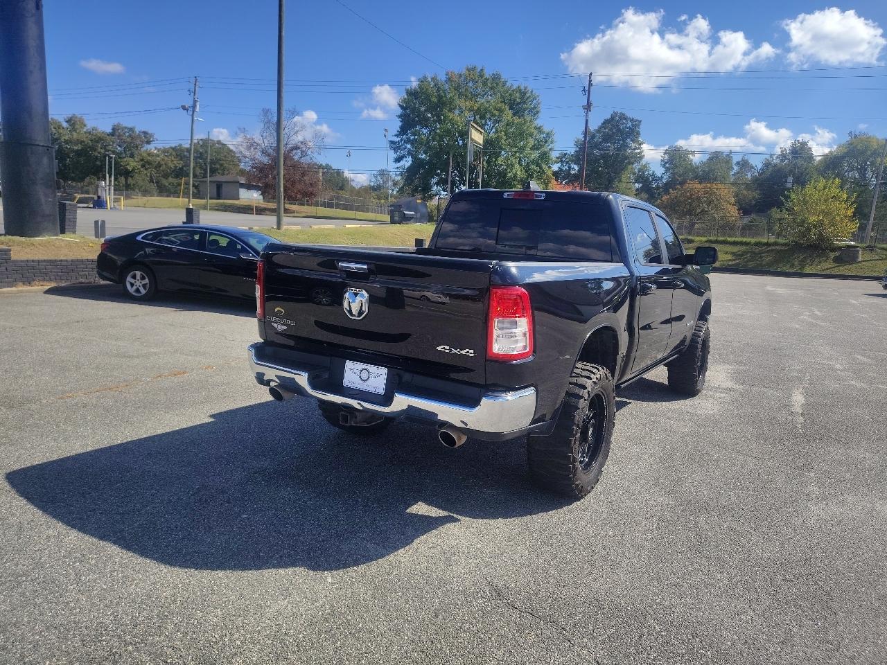 RAM 1500 Big Horn Crew Cab SWB 4WD 2020