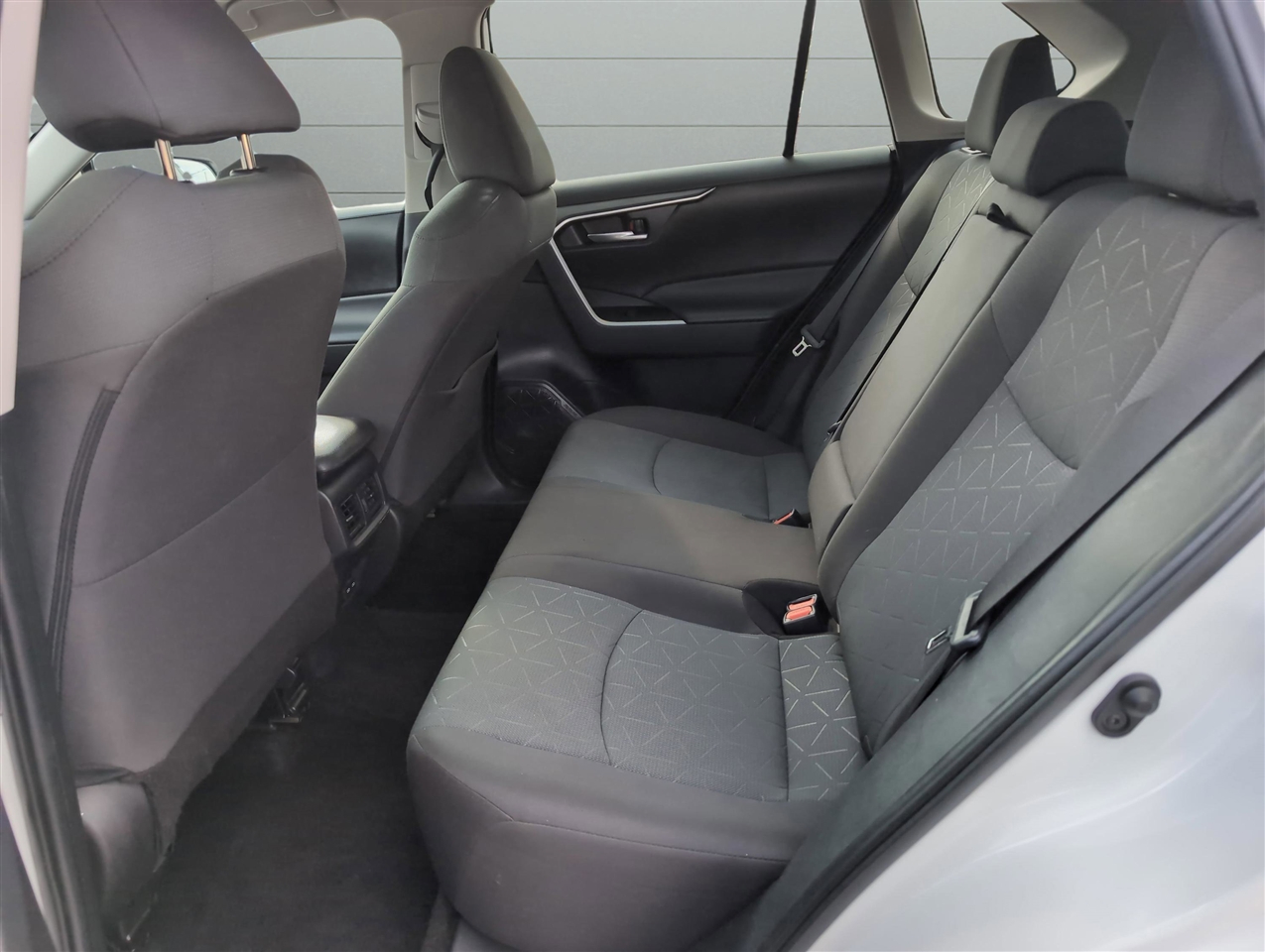 Toyota RAV4 XLE 2024