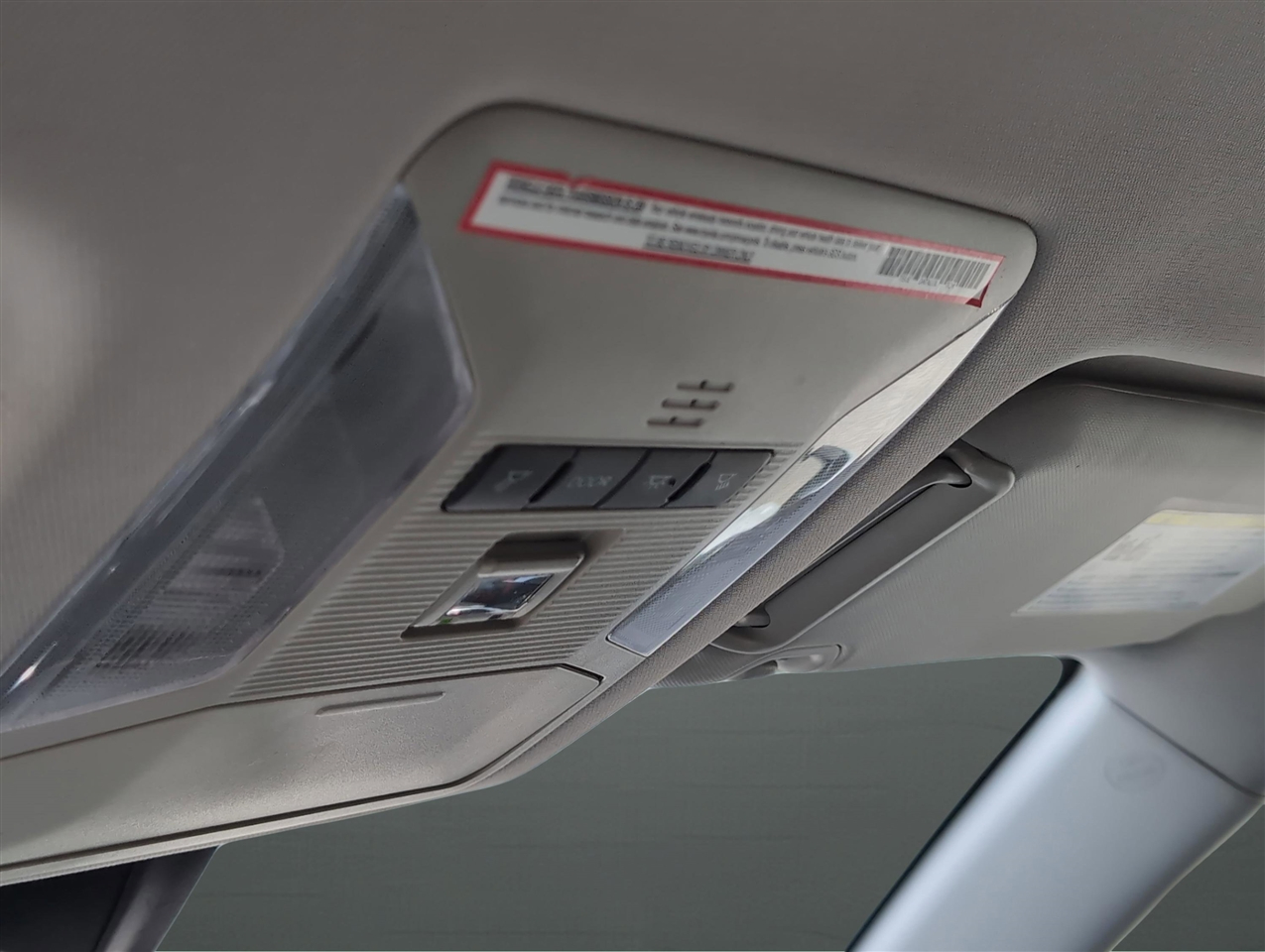 Toyota RAV4 XLE 2024