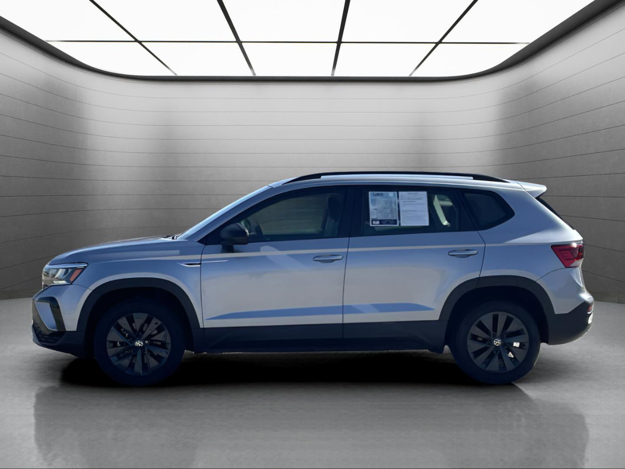 Volkswagen Taos S 2024