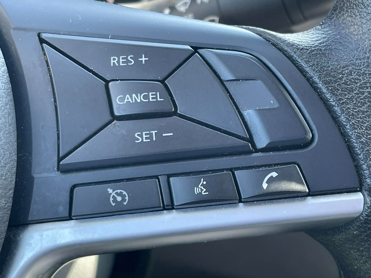 Nissan Altima 2.5 SV 2024