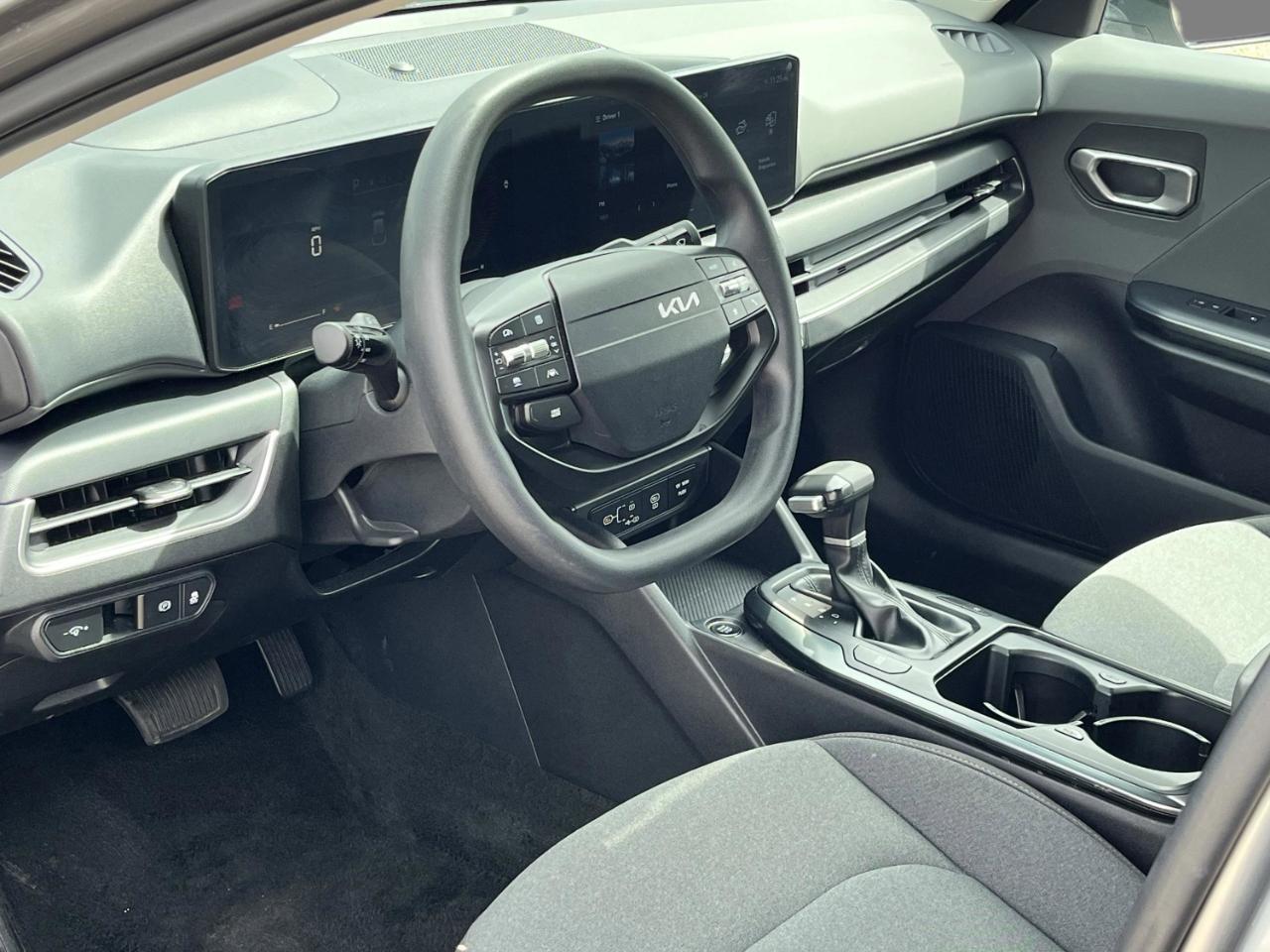 Kia K4 LX 2025
