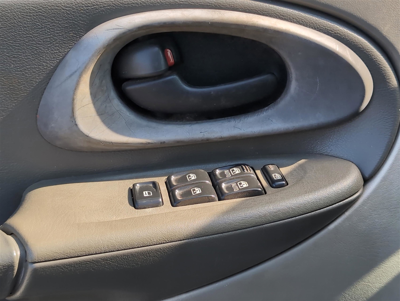 Chevrolet TrailBlazer EXT LS 2WD 2003