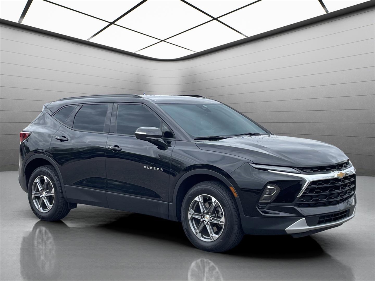 2024 Chevrolet Blazer 3LT photo 2