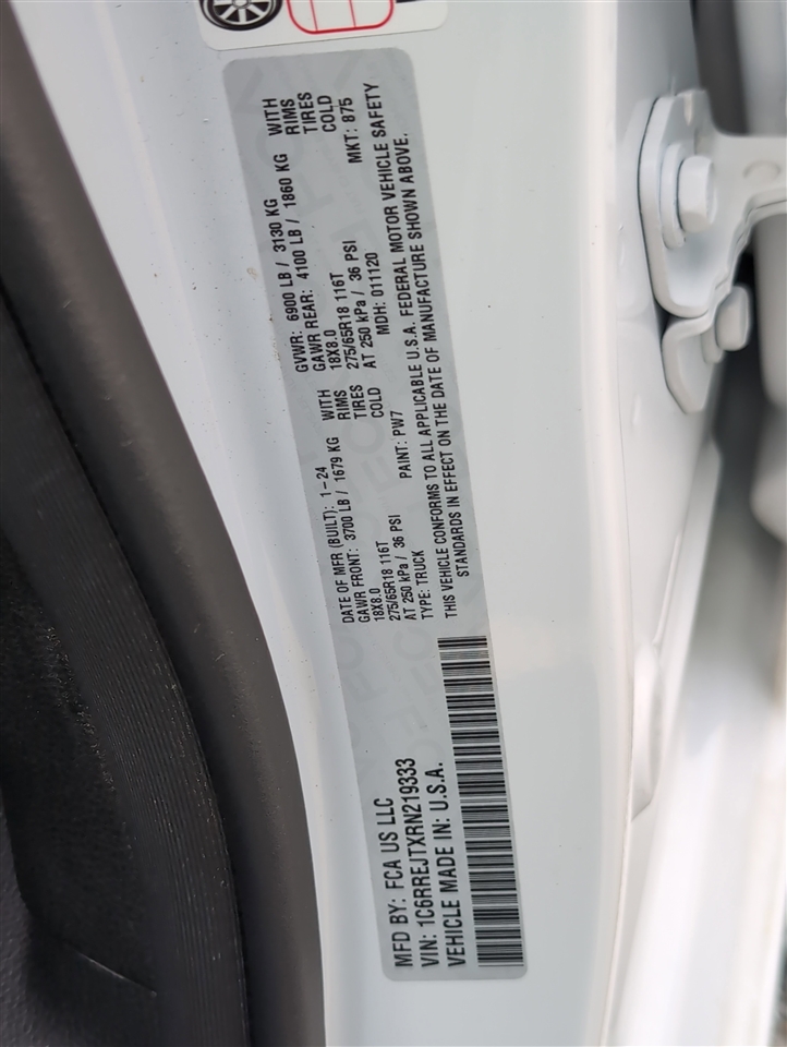 RAM 1500 Laramie Crew Cab SWB 2WD 2024