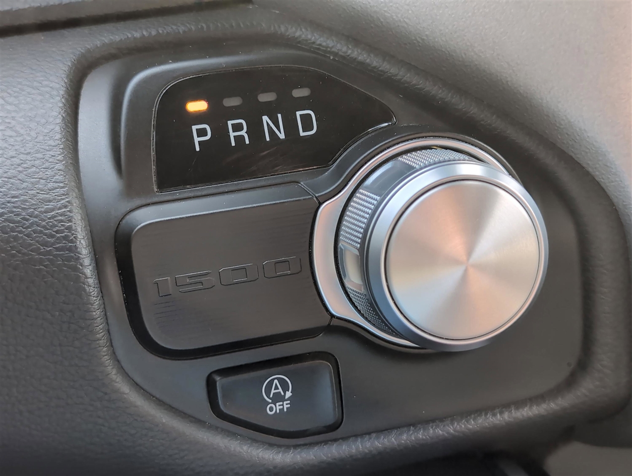 RAM 1500 Laramie Crew Cab SWB 2WD 2024