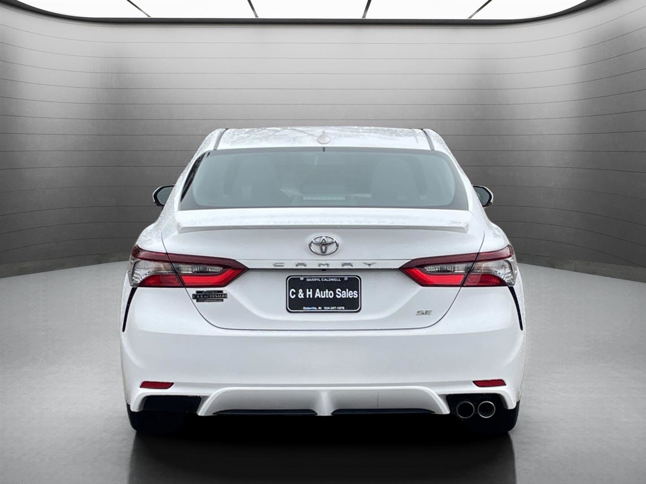 Toyota Camry SE 2024