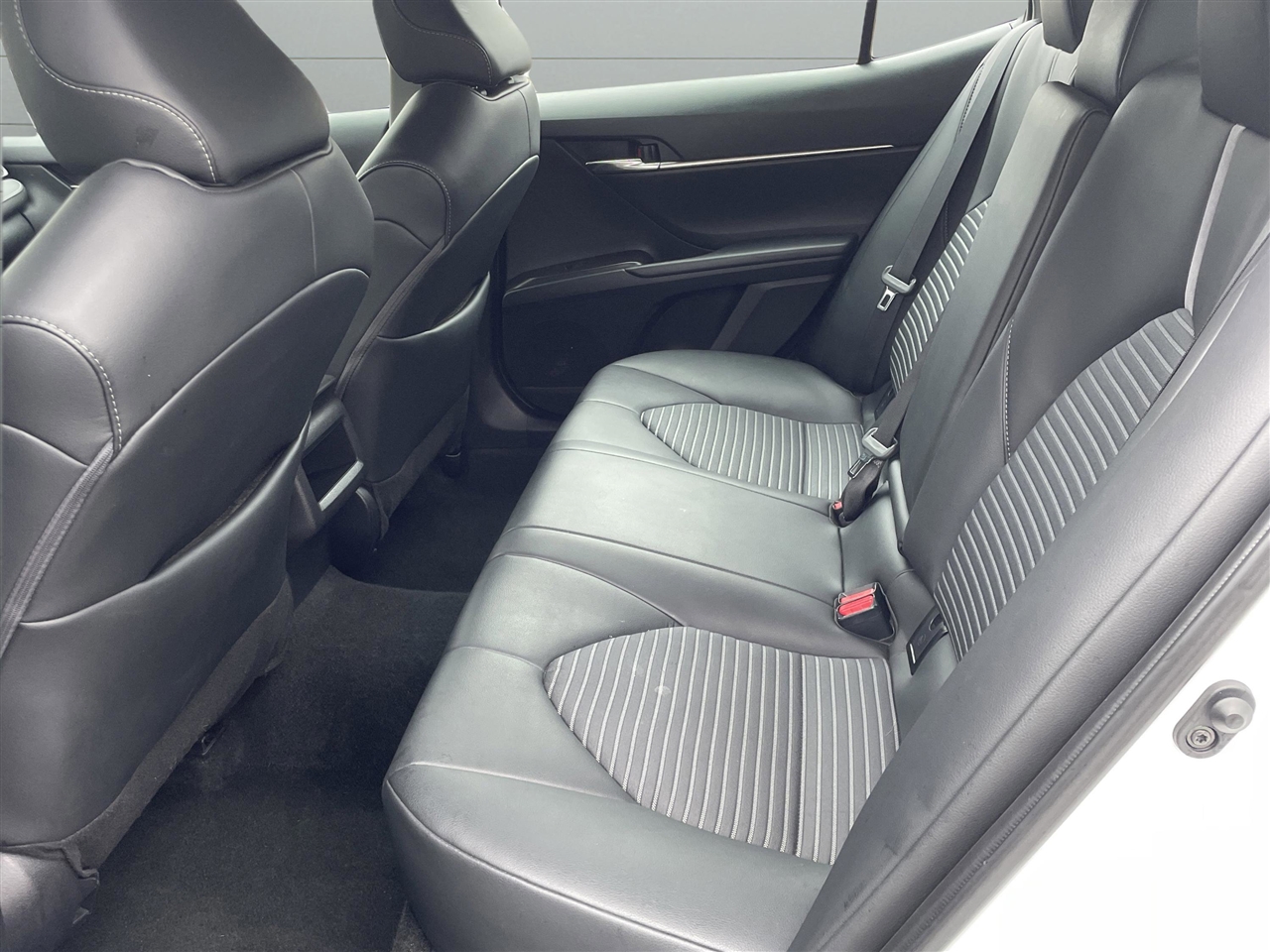 Toyota Camry SE 2024