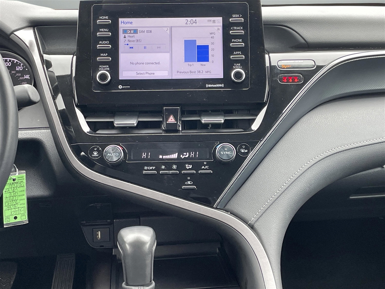 Toyota Camry SE 2024