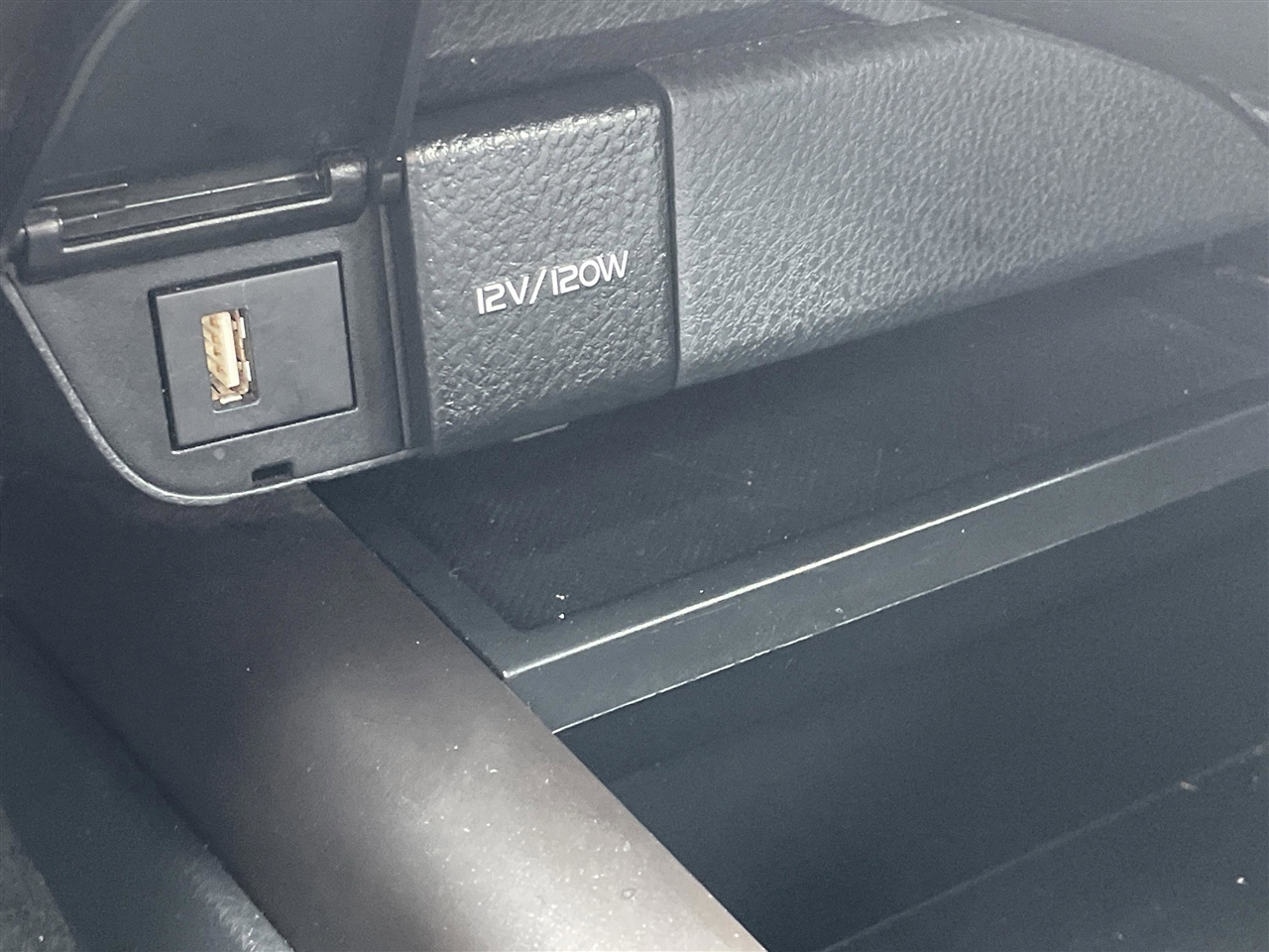 Toyota Camry SE 2024