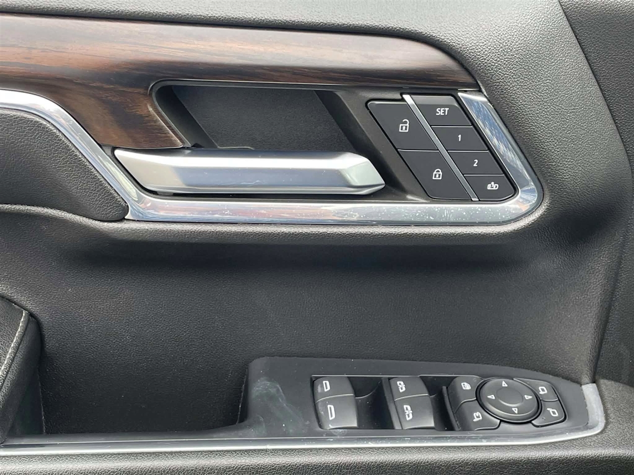 GMC Sierra 1500 SLT Crew Cab 2WD 2024