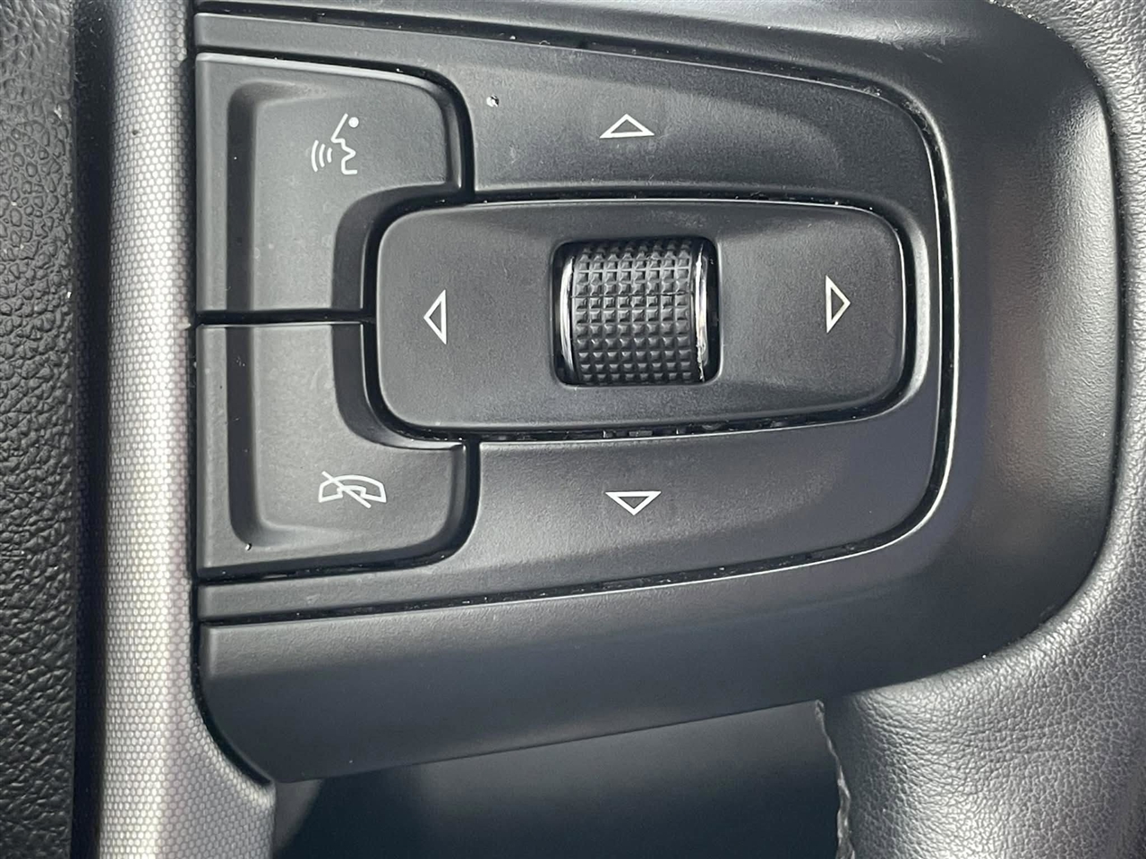 GMC Sierra 1500 SLT Crew Cab 2WD 2024