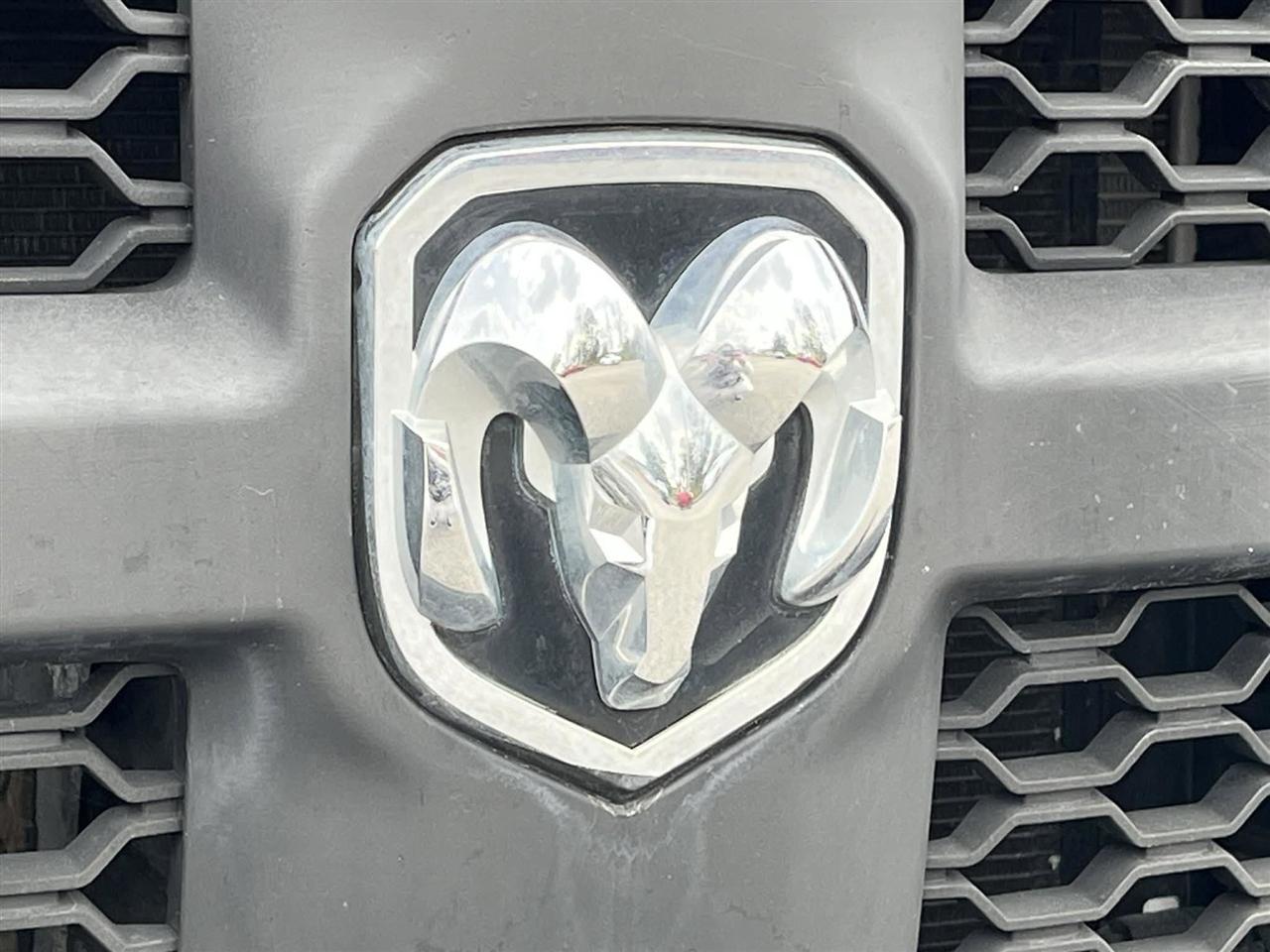 RAM 1500 SSV Crew Cab SWB 4WD 2015