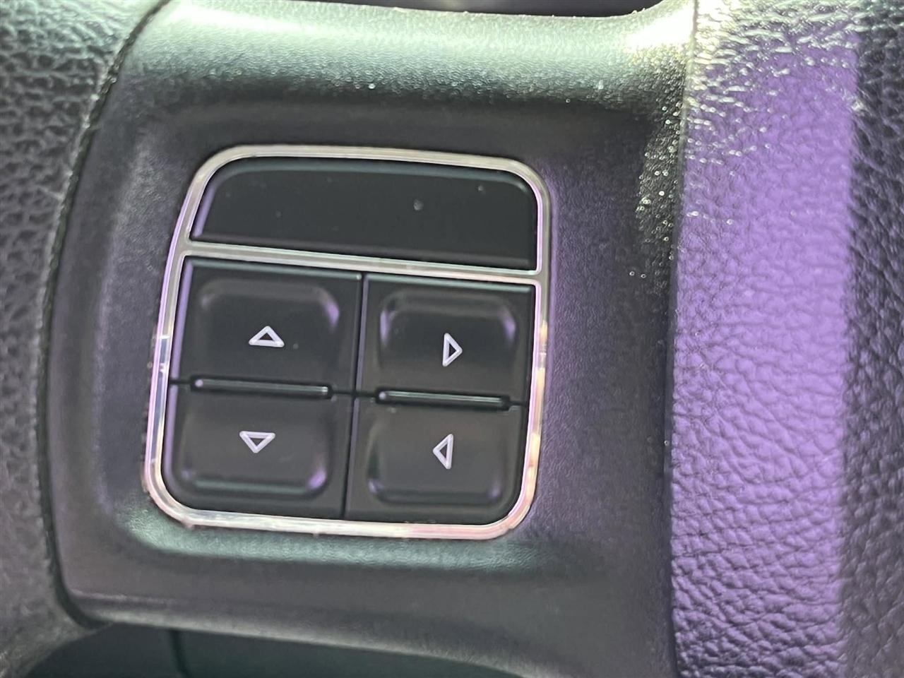 RAM 1500 SSV Crew Cab SWB 4WD 2015