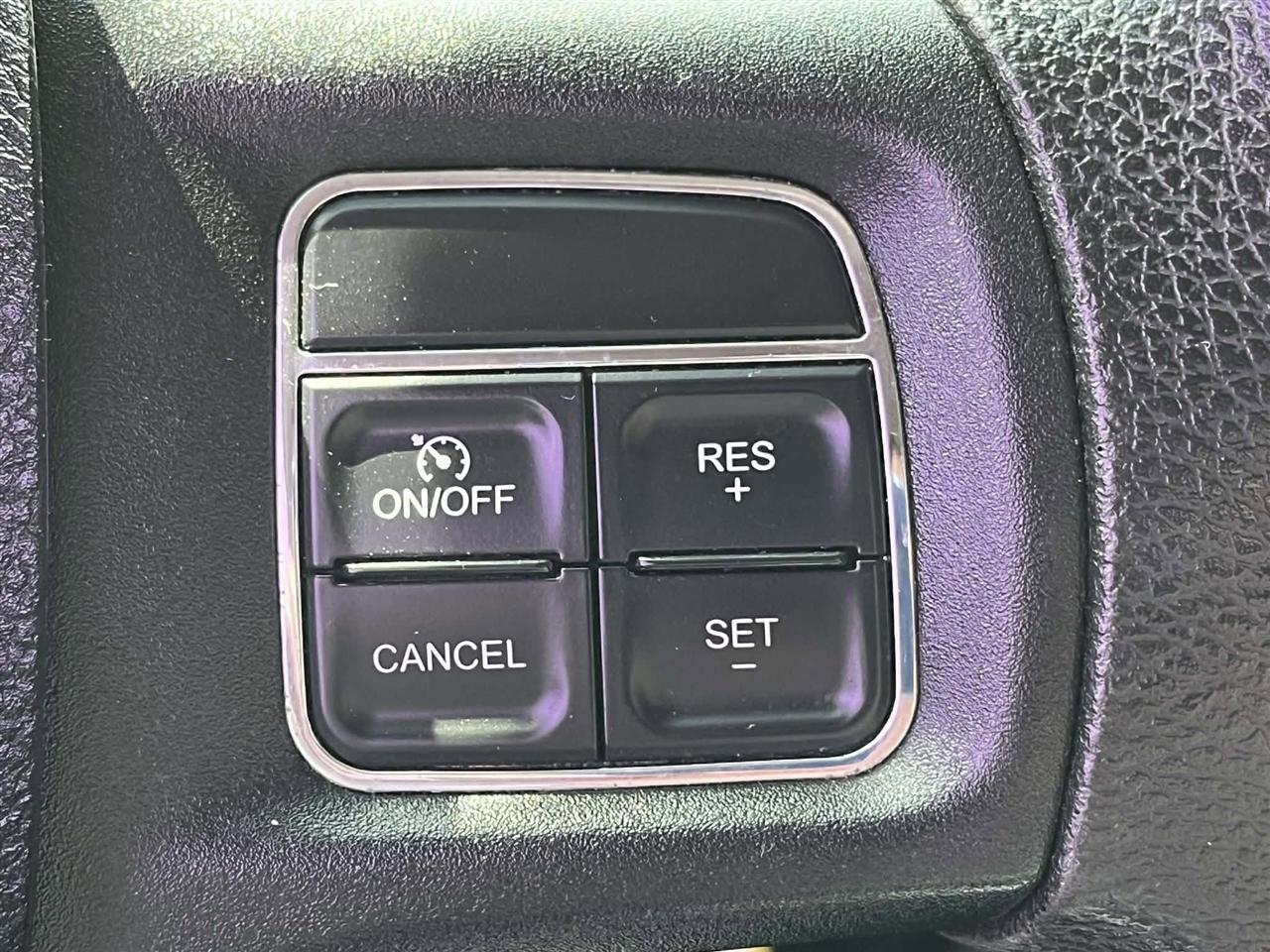 RAM 1500 SSV Crew Cab SWB 4WD 2015