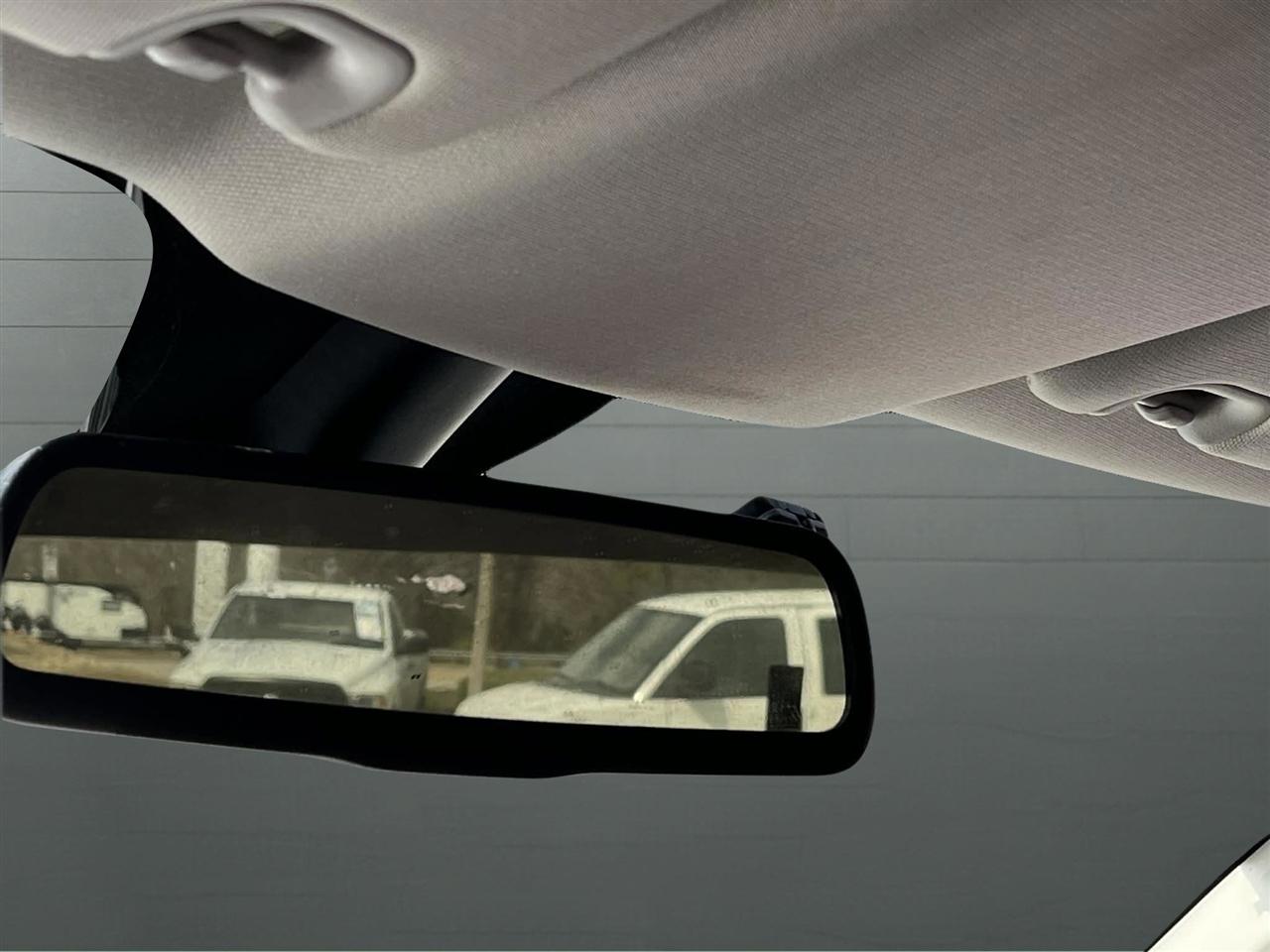 RAM 1500 SSV Crew Cab SWB 4WD 2015