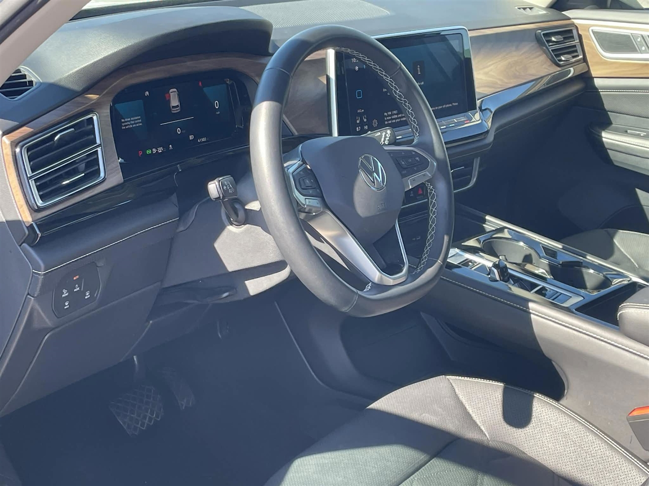 Volkswagen Atlas SE w/Technology 2025