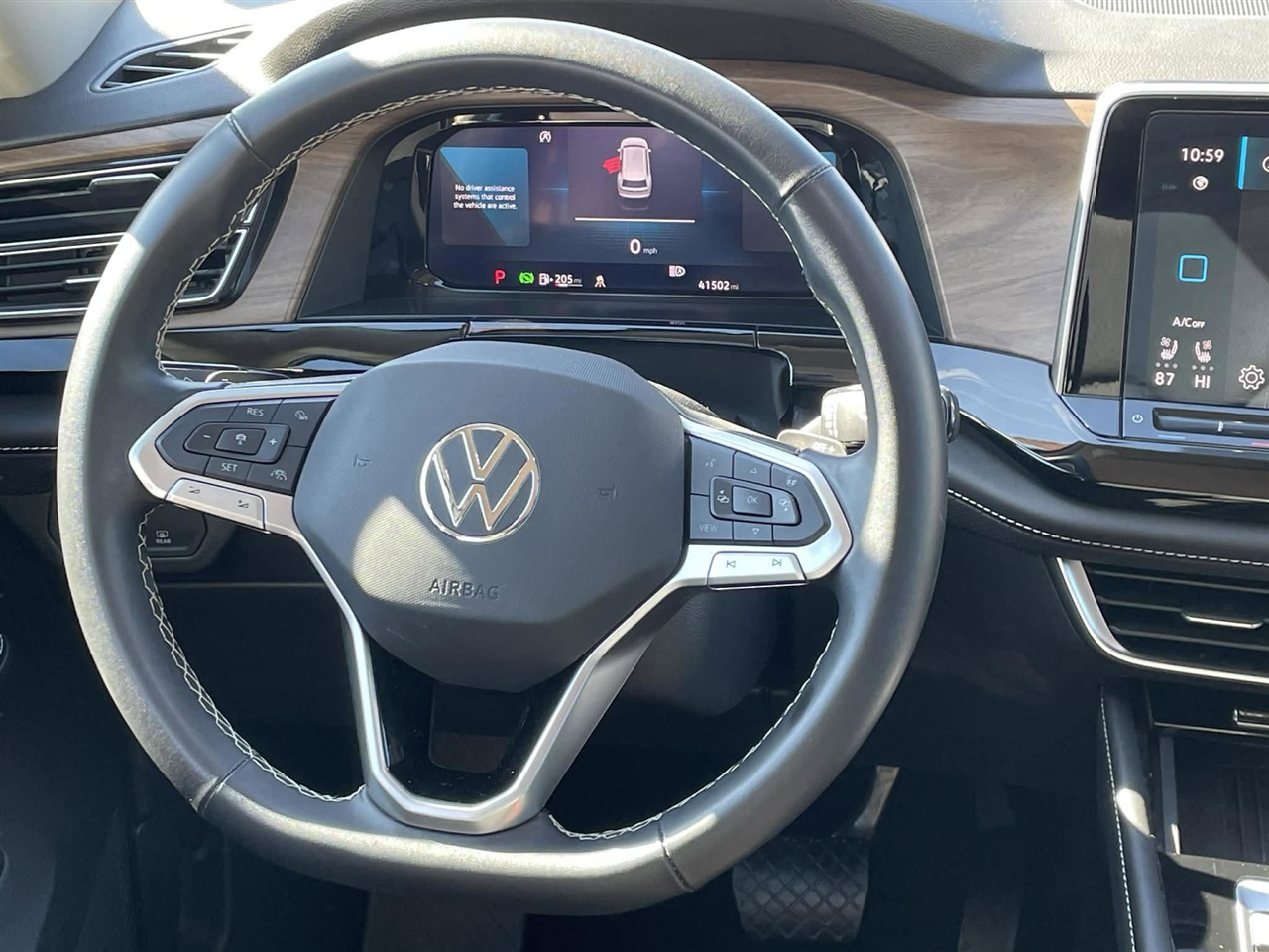 Volkswagen Atlas SE w/Technology 2025
