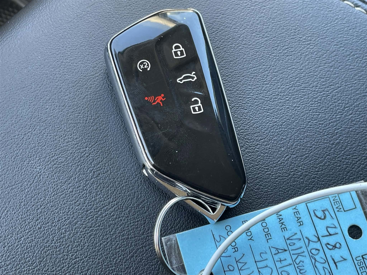 Volkswagen Atlas SE w/Technology 2025