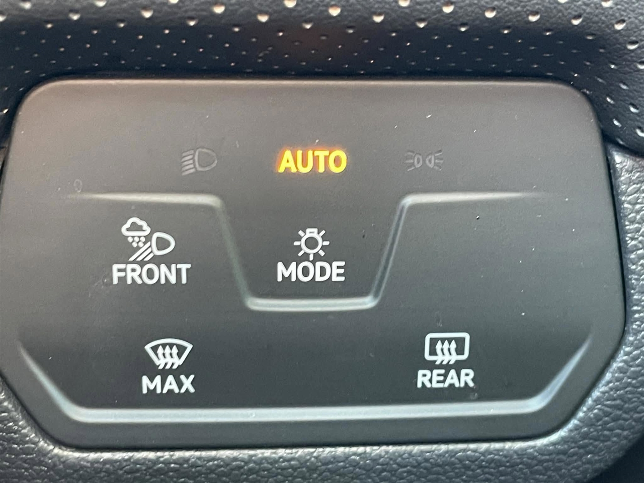 Volkswagen Atlas SE w/Technology 2025