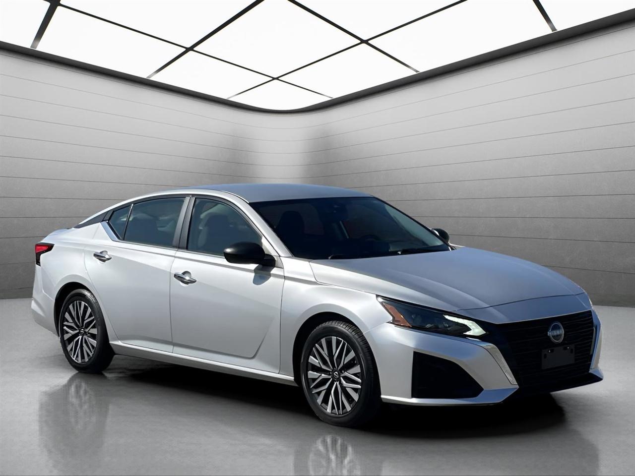 Nissan Altima 2.5 SV 2024