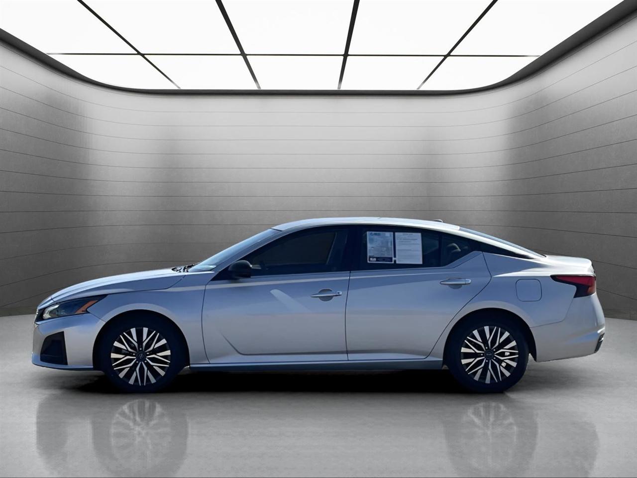 Nissan Altima 2.5 SV 2024