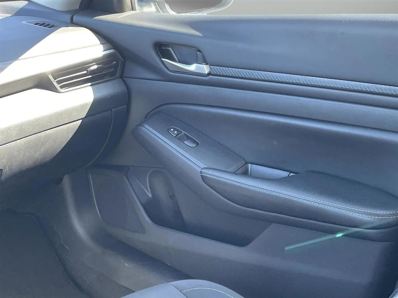 Nissan Altima 2.5 SV 2024