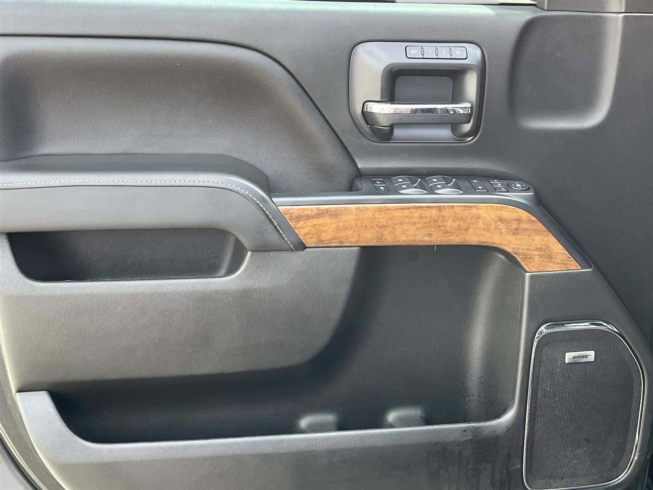 Chevrolet Silverado 1500 High Country Crew Cab Long Box 4WD 2018