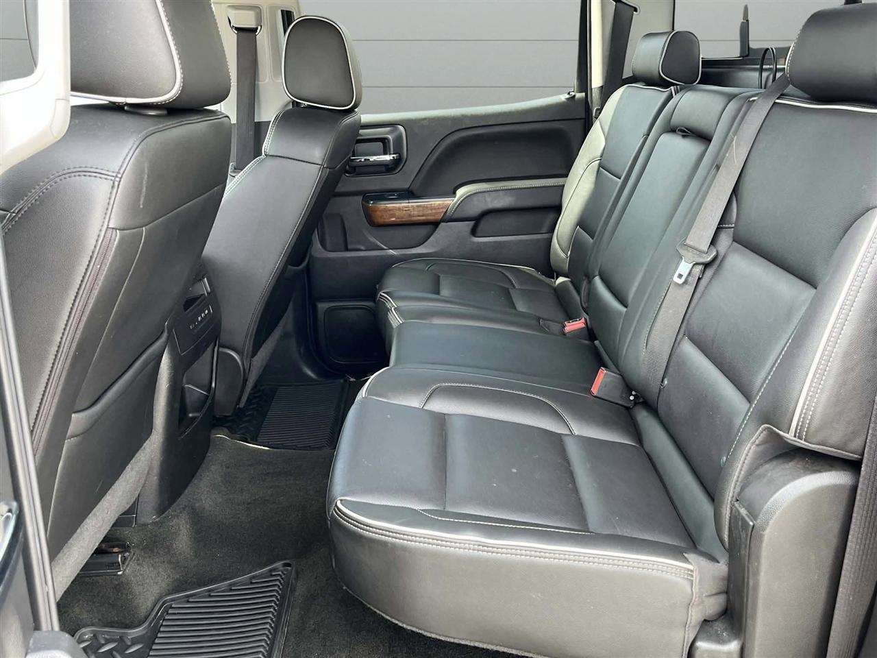 Chevrolet Silverado 1500 High Country Crew Cab Long Box 4WD 2018