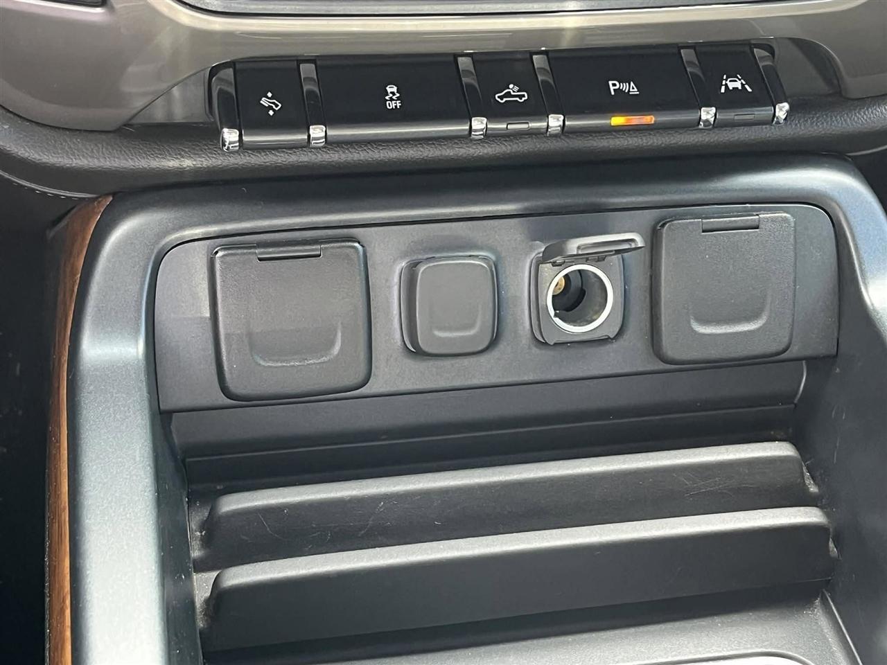 Chevrolet Silverado 1500 High Country Crew Cab Long Box 4WD 2018