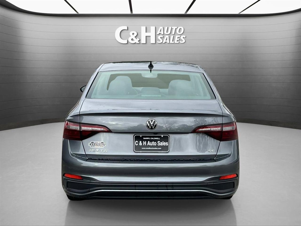 Volkswagen Jetta SE 2024