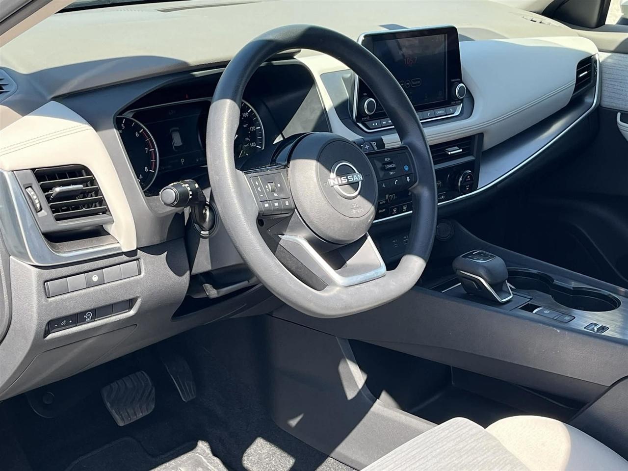 Nissan Rogue SV 2023