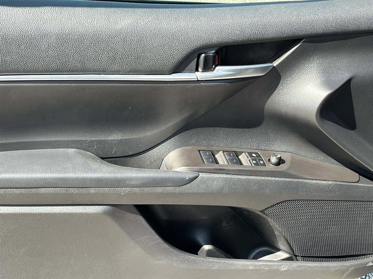 Toyota Camry SE 2024