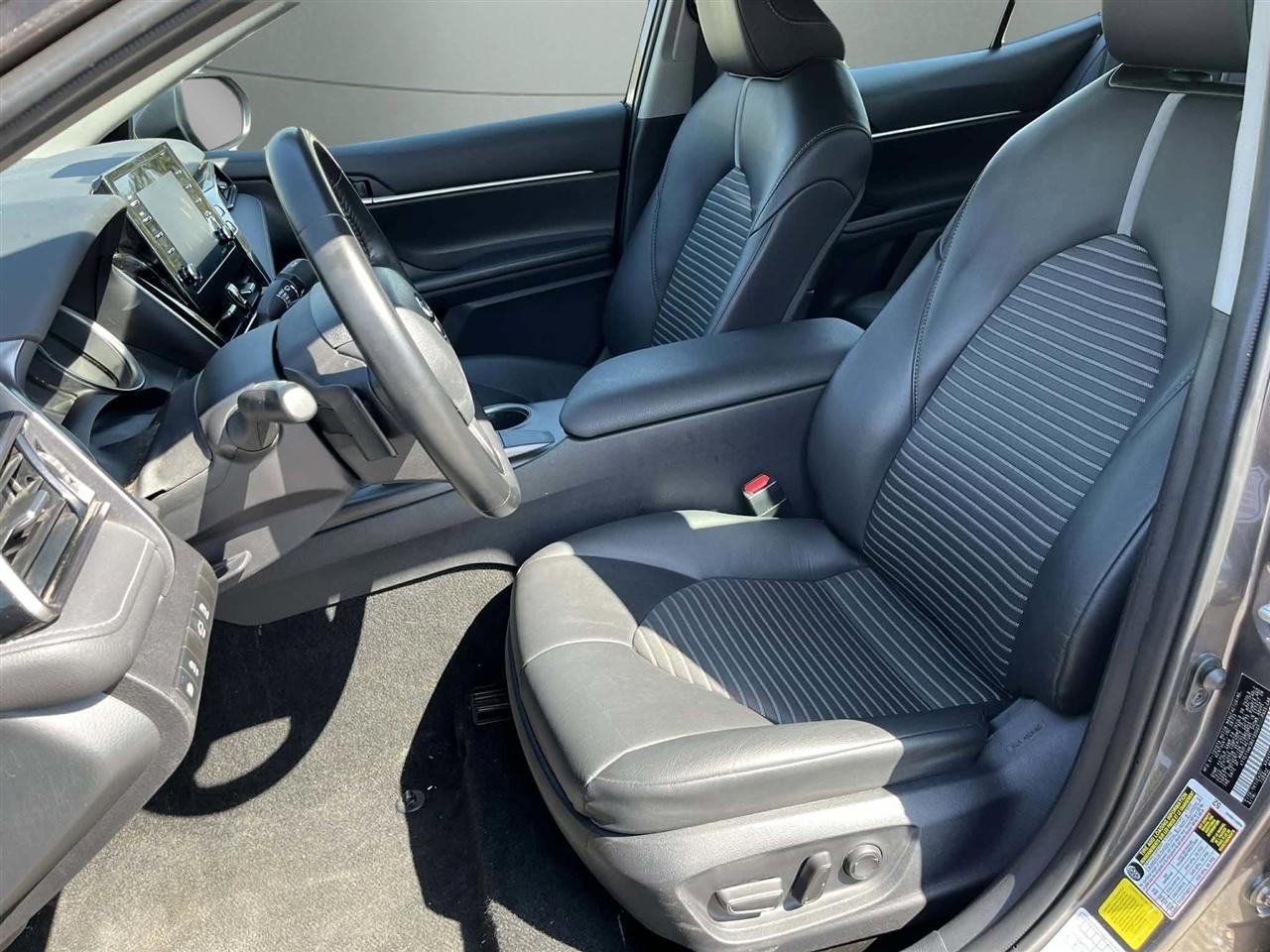 Toyota Camry SE 2024