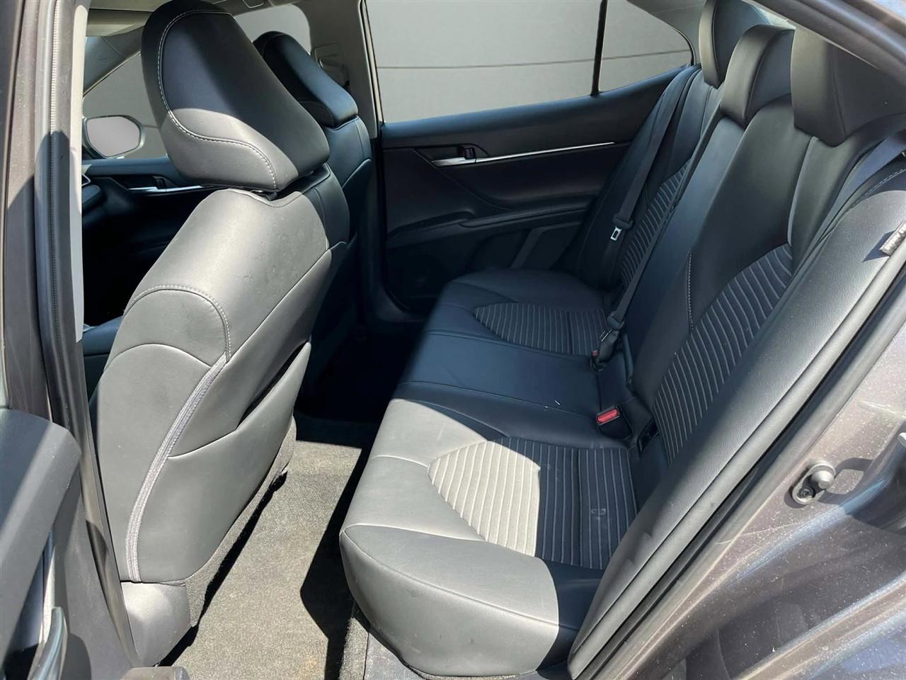 Toyota Camry SE 2024