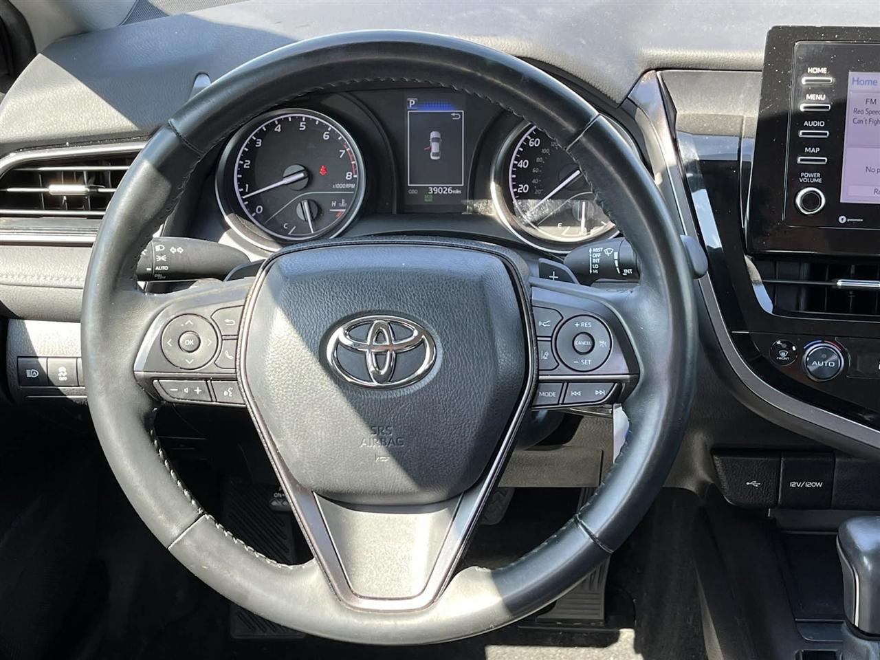 Toyota Camry SE 2024