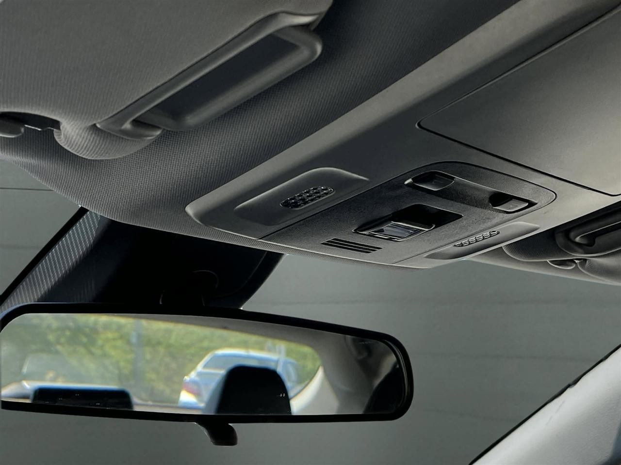 Toyota Camry SE 2024