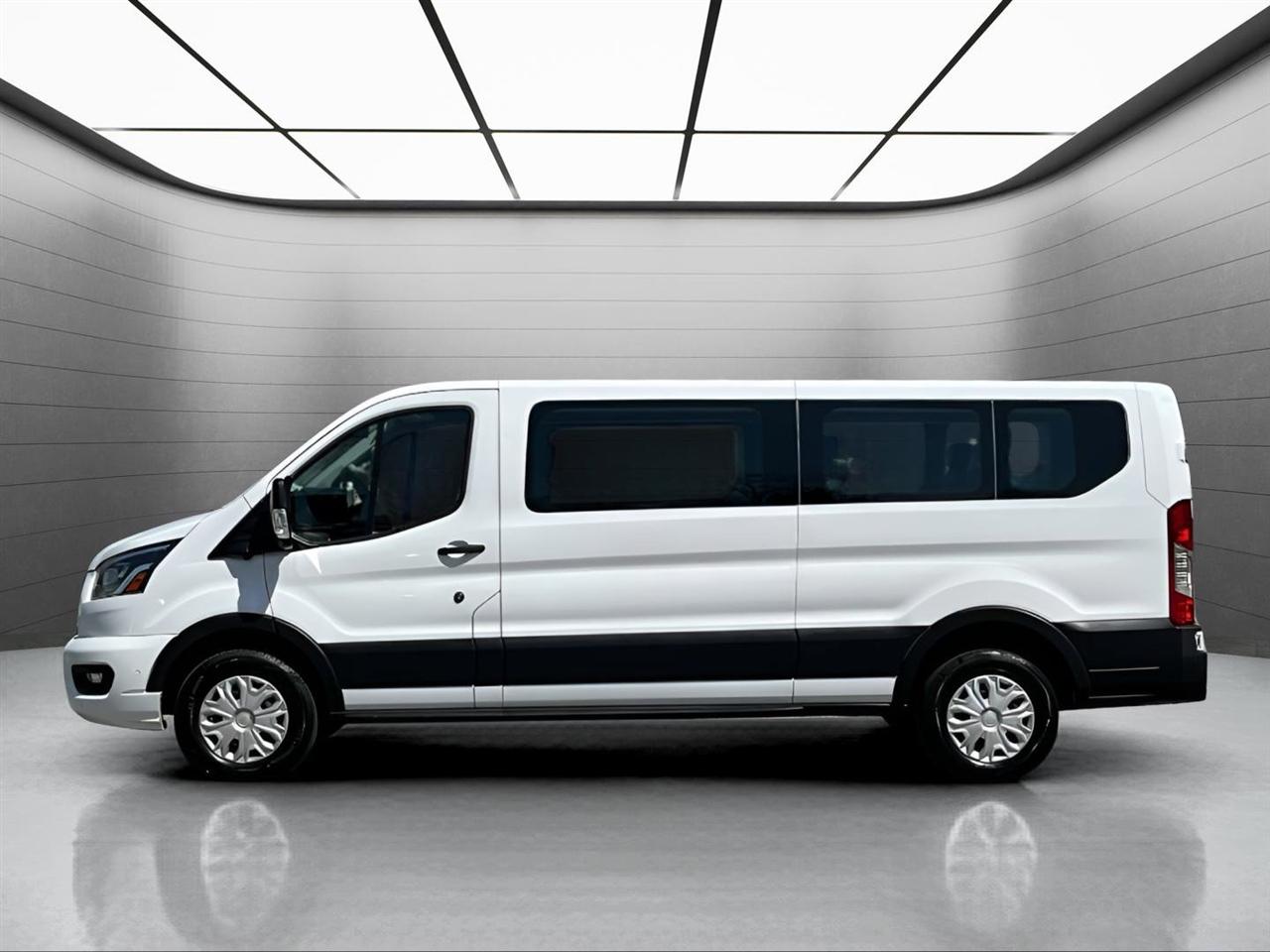 Ford Transit 350 Wagon Low Roof XL w/Sliding Pass. 148-in. WB 2023