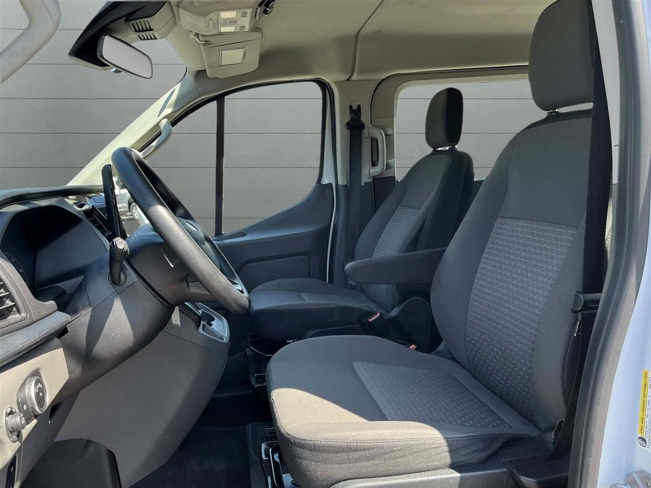 Ford Transit 350 Wagon Low Roof XL w/Sliding Pass. 148-in. WB 2023