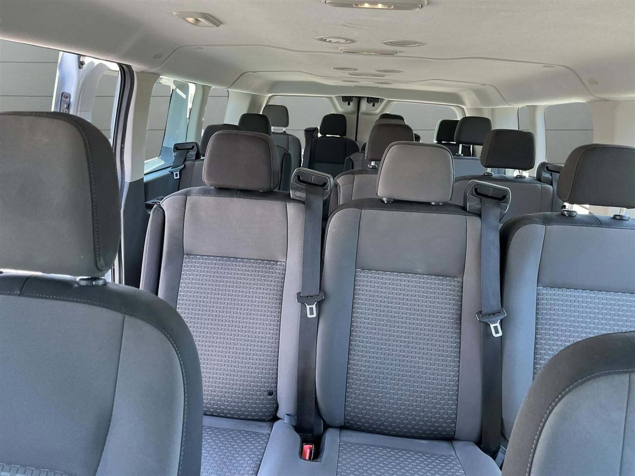 Ford Transit 350 Wagon Low Roof XL w/Sliding Pass. 148-in. WB 2023