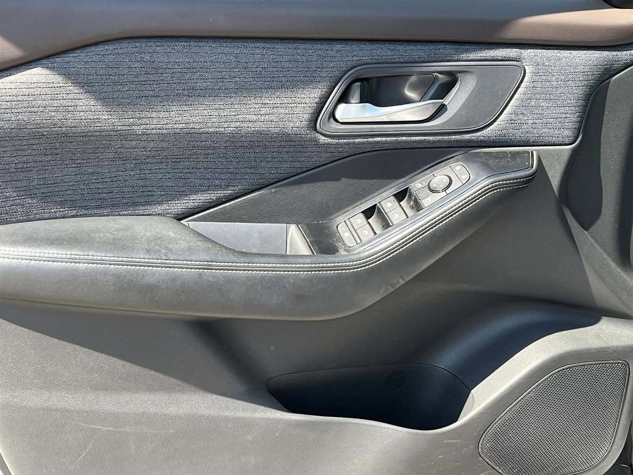 Nissan Rogue SV 2023