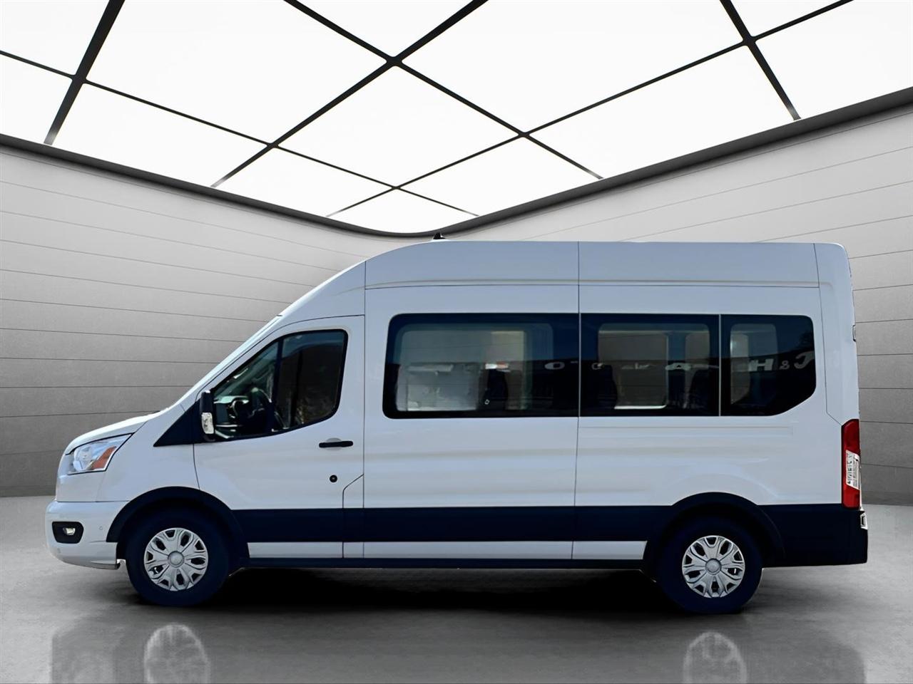 Ford Transit 350 Wagon High Roof XL w/Sliding Pass. 148-in. WB 2022