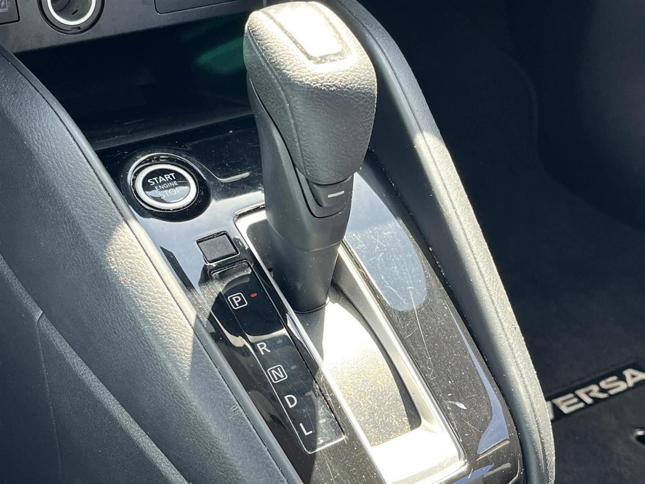 Nissan Versa SV 2024
