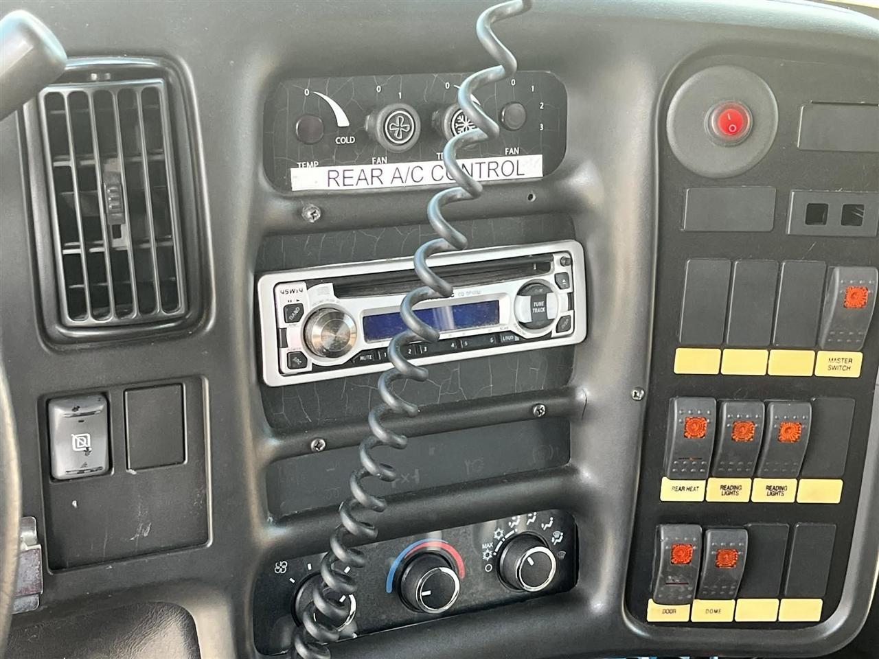 Chevrolet C5V042  2004