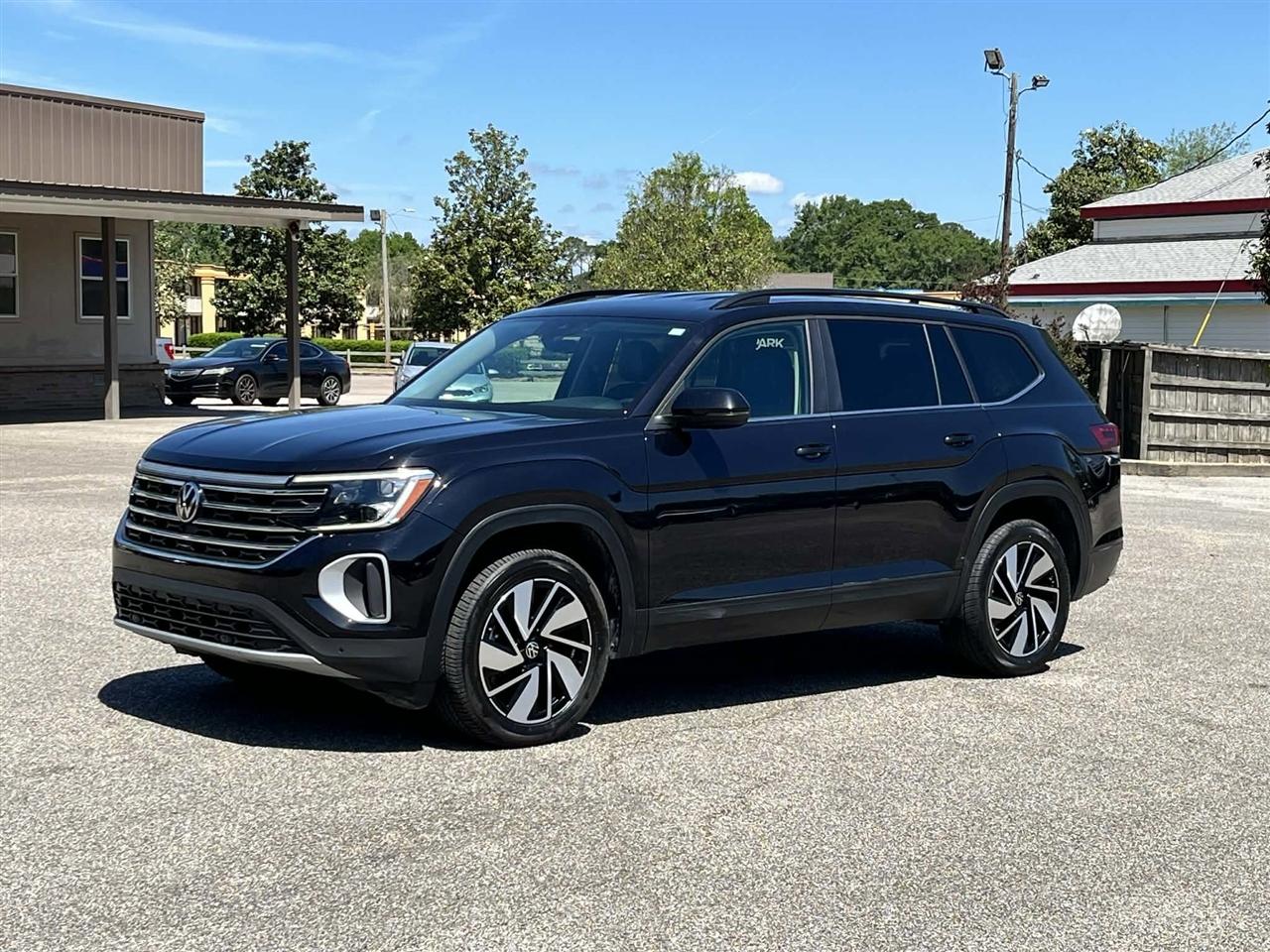 2025 Volkswagen Atlas SE w/Technology