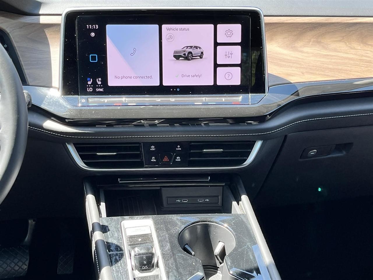 Volkswagen Atlas SE w/Technology 2025