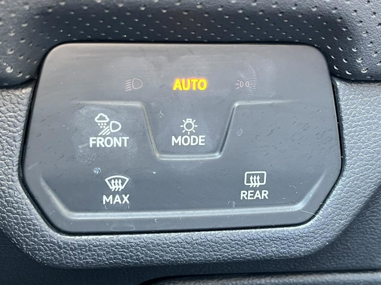 Volkswagen Atlas SE w/Technology 2025