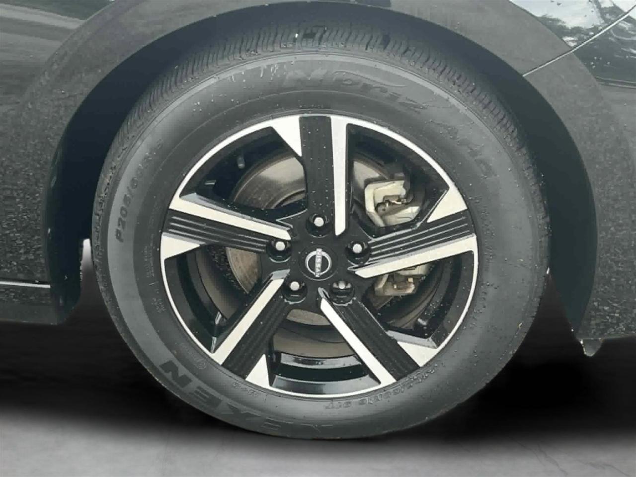 Nissan Sentra SV 2024