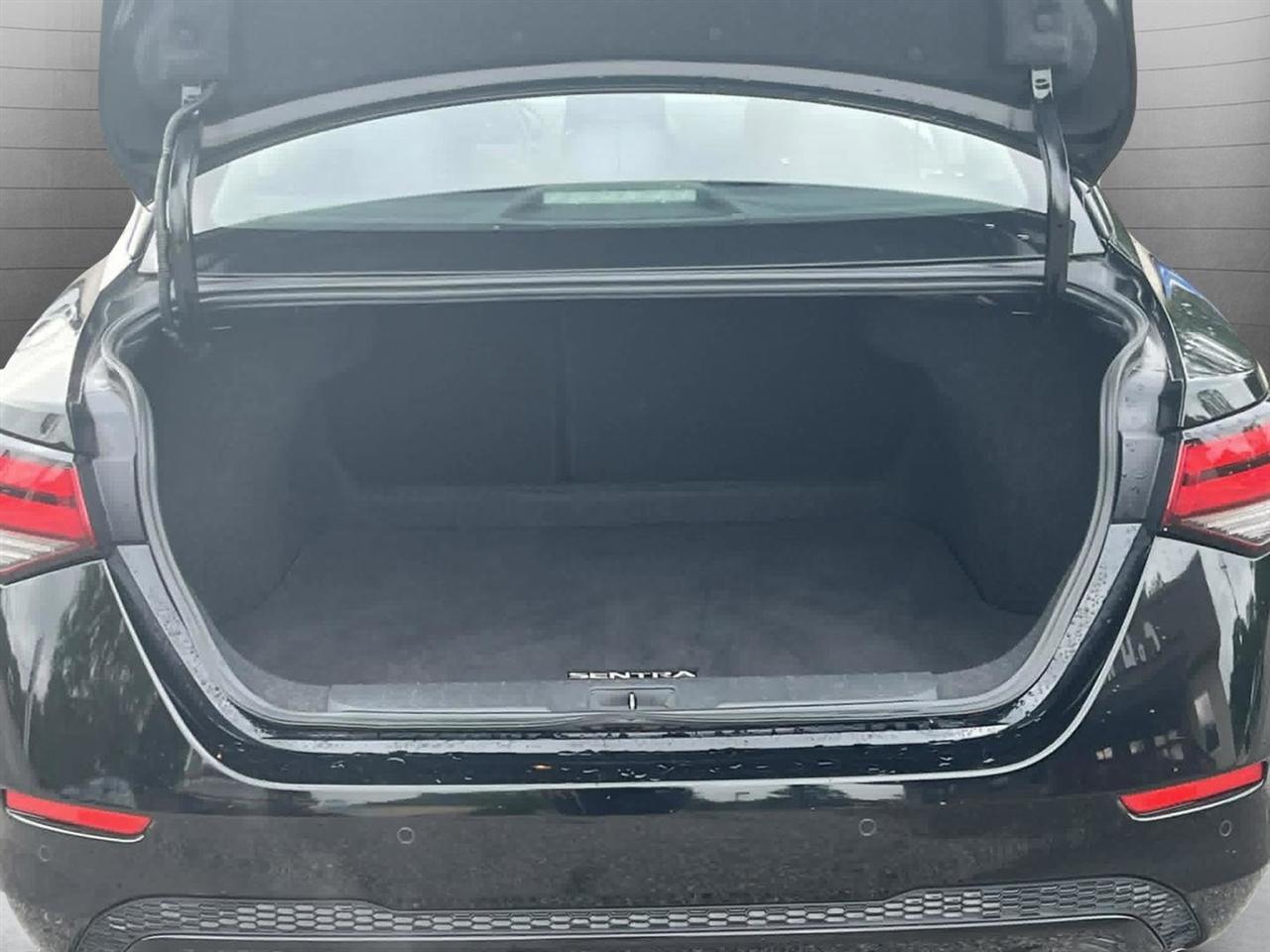 Nissan Sentra SV 2024