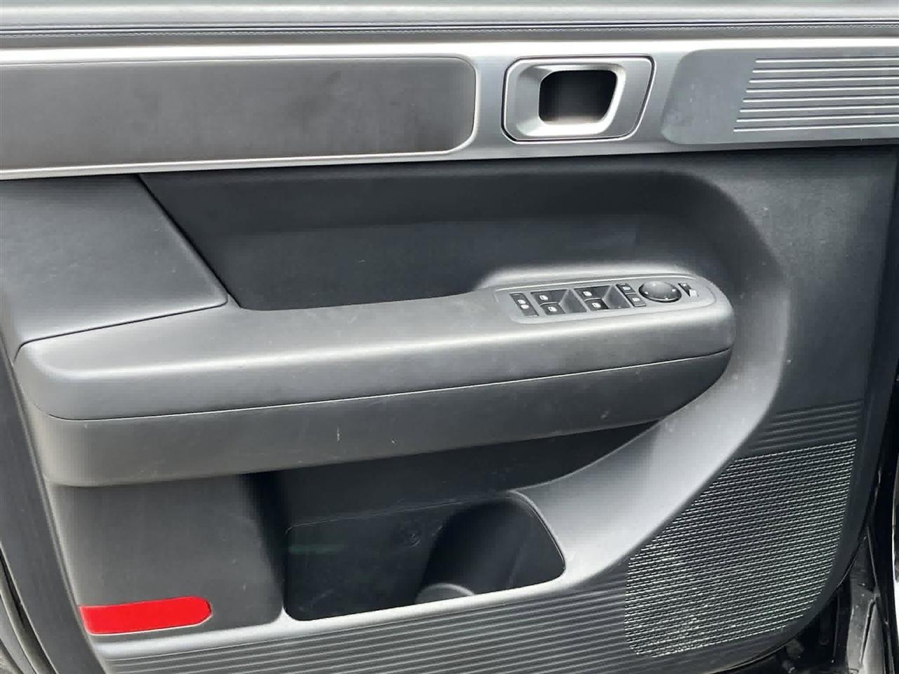 Hyundai Santa Fe SE 2025